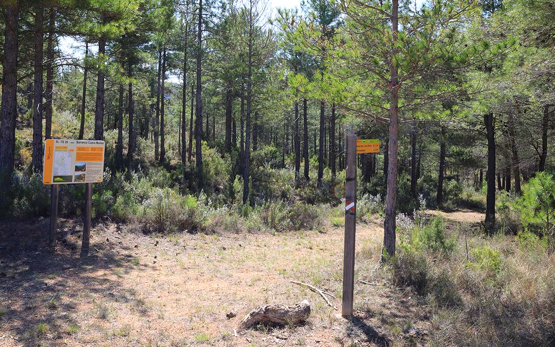Sendero al Mirador de Cueva Muñoz en Ejulve