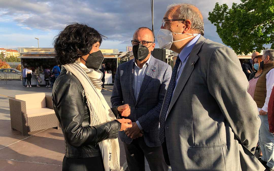 Manuel Rando, presidente de la DPT, y Felipe Faci, consejero de Educación y Cultura del Gobierno de Aragón. DPT