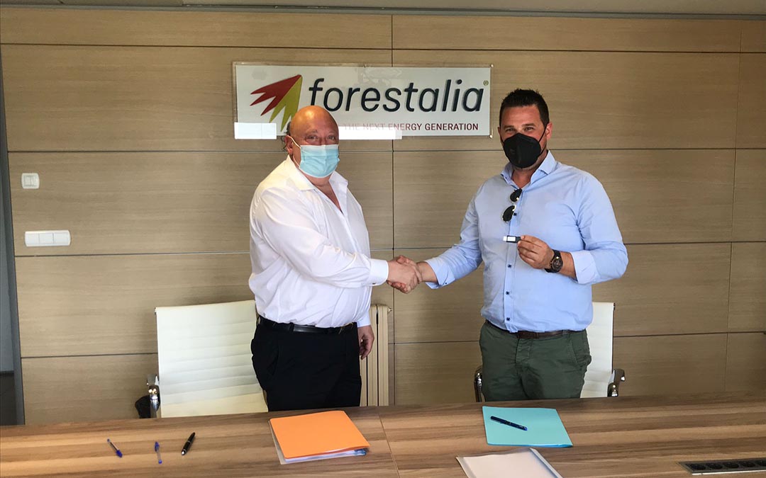 forestalia-altiplano-firma-convenio-acuerdo-apretón-de-manos
