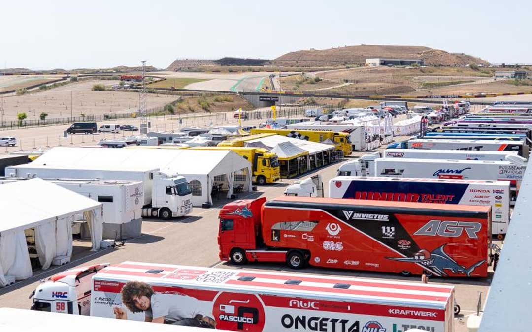 Aspecto que ofrece el paddock de Motorland Aragón en el FIM CEV Repsol./ Motorland Aragón