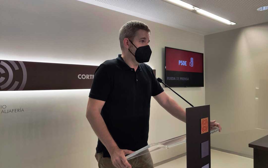 Ignacio Urquizu es el portavoz socialista de Educación en las Cortes de Aragón / PSOE
