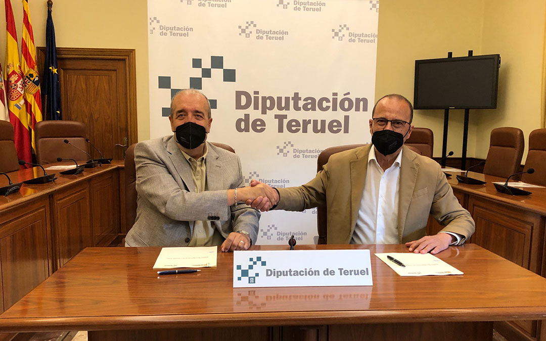 DPT y Gobierno de Aragón firman el convenio para los colegios de la provincia