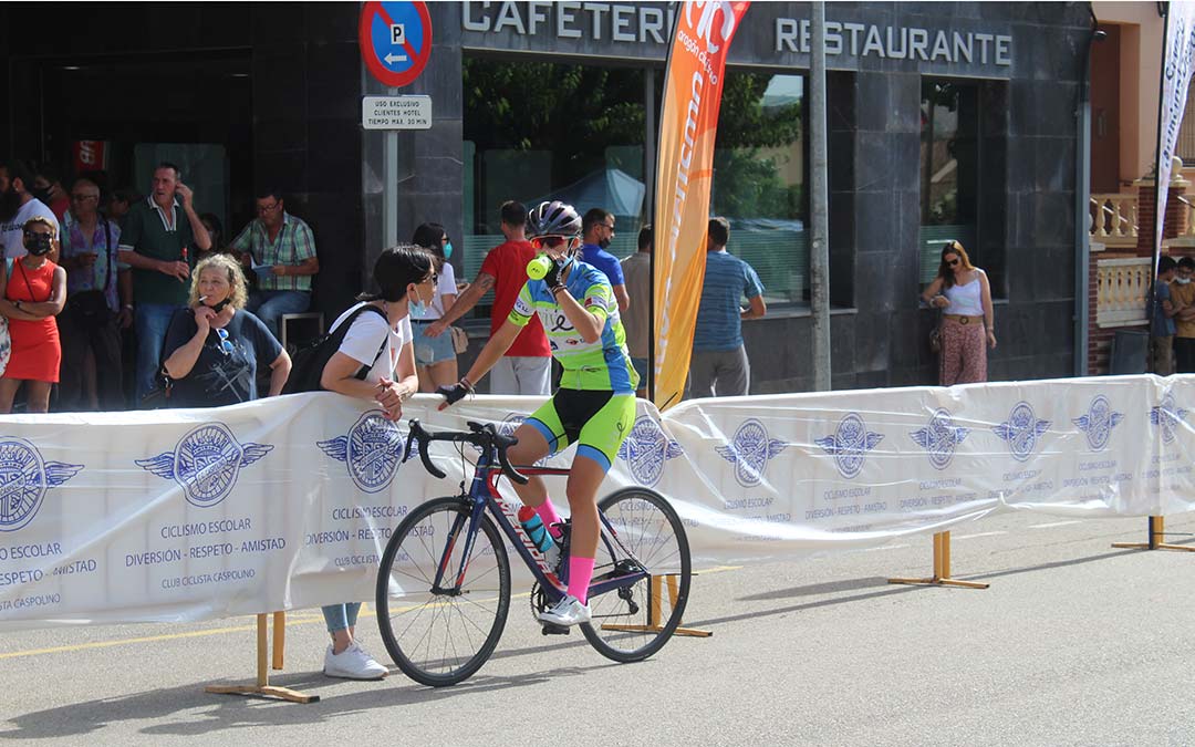 La alcañizana Nadine Salvador es una de las dos participantes de la XXXVII Vuelta al Bajo Aragón en categoría femenina / Eduard Peralta