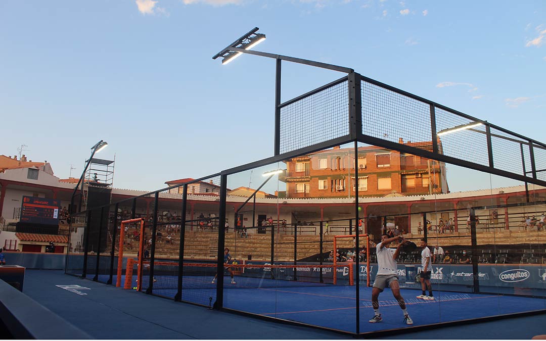 La plaza de toros de Calanda acoge la fase final del 'TAU Cerámica Calanda Challenger- Trofeo Ciudad de Alcañiz'/ Eduard Peralta