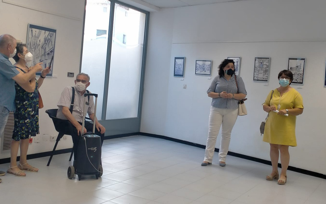 Un momento de la inauguración de la exposición de Inmaculada Félez. / Ayto. Albalate