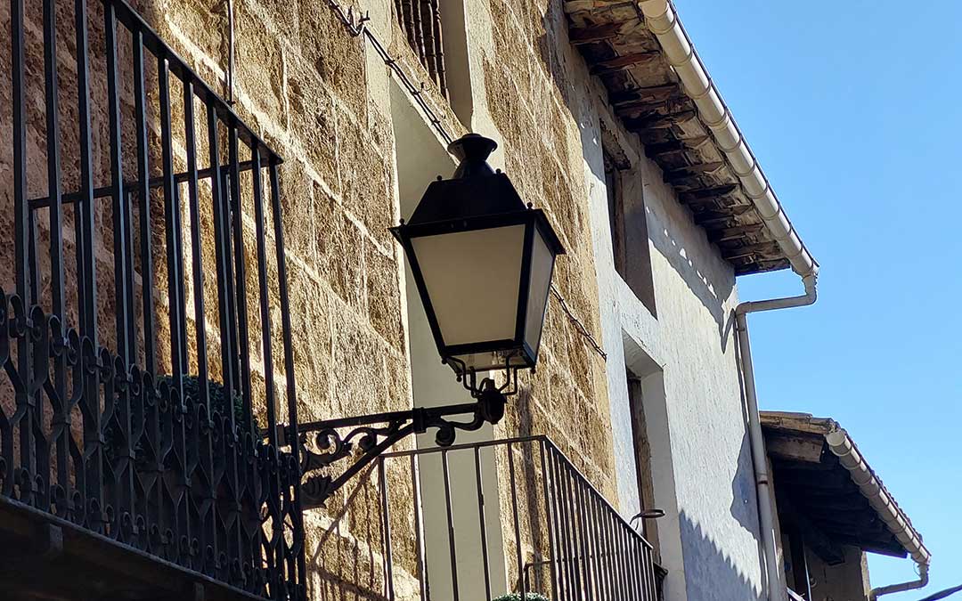 El consistorio sustituirá hasta 303 luminarias. J.L.