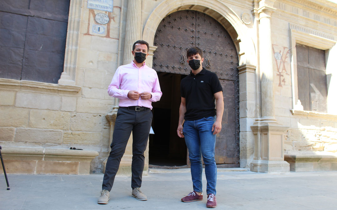 Herrero y Carbó defendieron en Alcañiz que el PP, un partido «cada vez más fuerte y unido» es «la única alternativa». / B. Severino