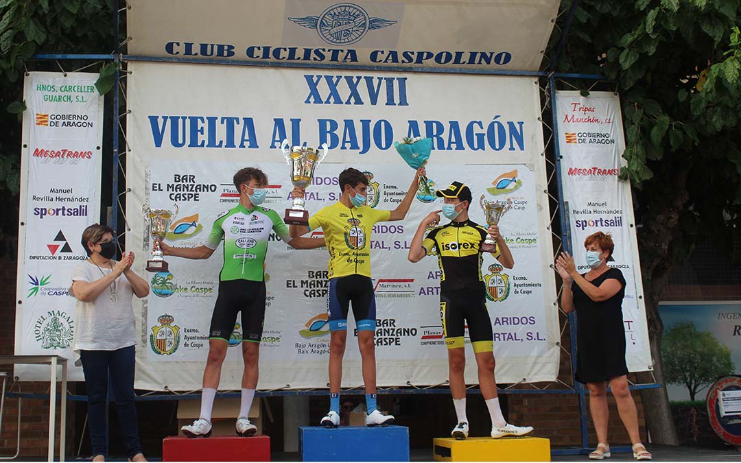 El murciano Luis Alberto Lajarín fue el vencedor de la XXXVII Vuelta al Bajo Aragón. Los belgas Rune Duflo y Lars Vanden completaron el podium / Eduard Peralta