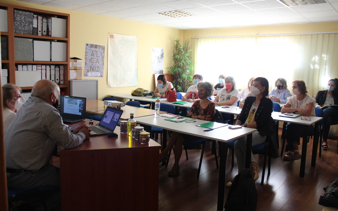 Apertura de las Jornadas CERES Aragón en la sede de UAGA en Alcañiz. / B. Severino