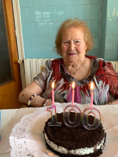 La portillense recibió con enorme ilusión los dos homenajes por su 100 cumpleaños.