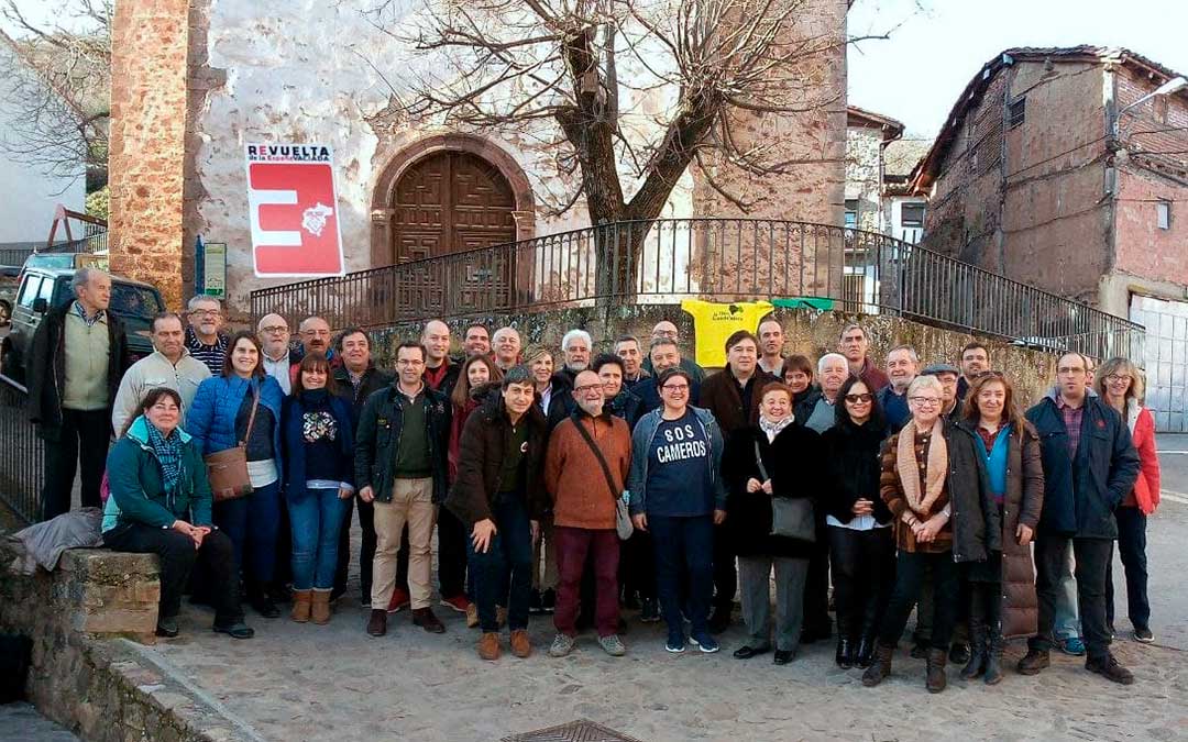 Imagen de la primera asamblea de la España Vaciada, que tuvo lugar en Cameros (La Rioja) / La Comarca