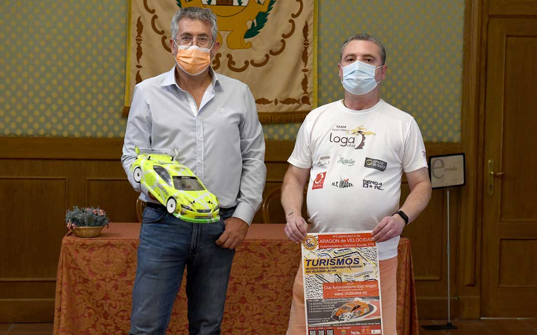 El concejal de deportes, Kiko Lahoz, junto al presidente del CABA, José Manuel Salafranca. Foto. J.P.