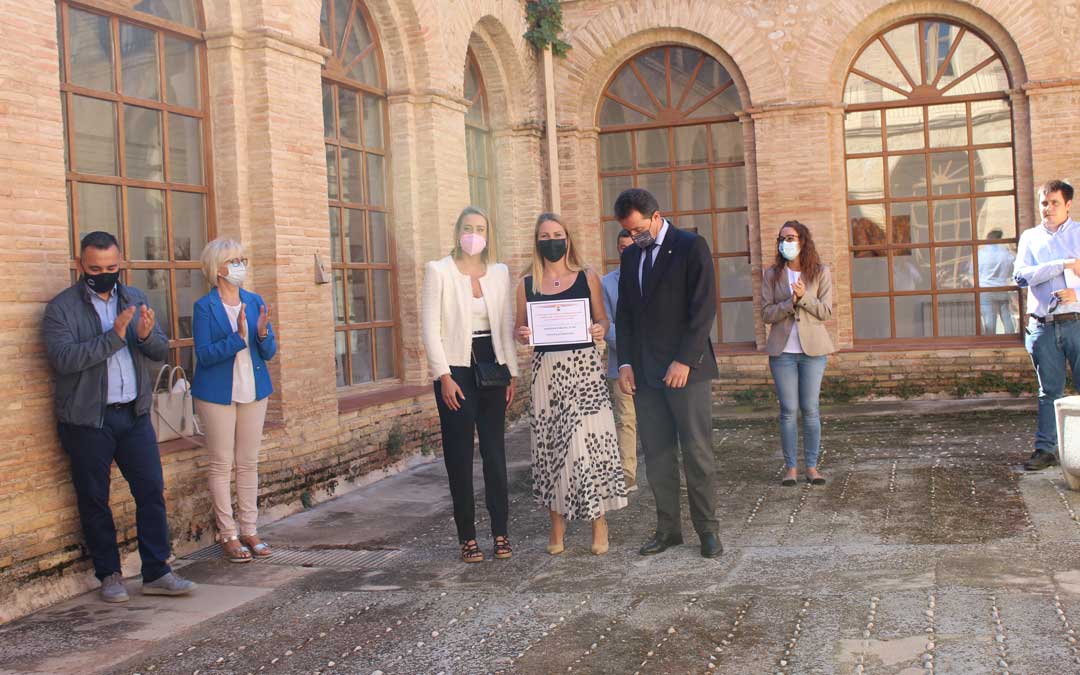Entrega de diplomas con Mireia Belmonte en la Feria de San Miguel. / B. Severino