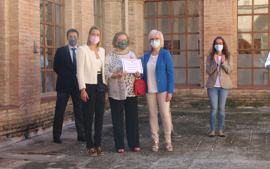 Entrega de diplomas con Mireia Belmonte en la Feria de San Miguel. / B. Severino