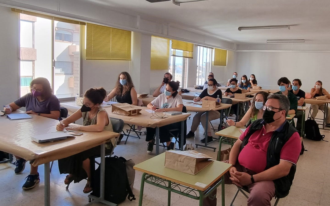 Curso de Arqueología Experimental en Caspe. / CEBAC