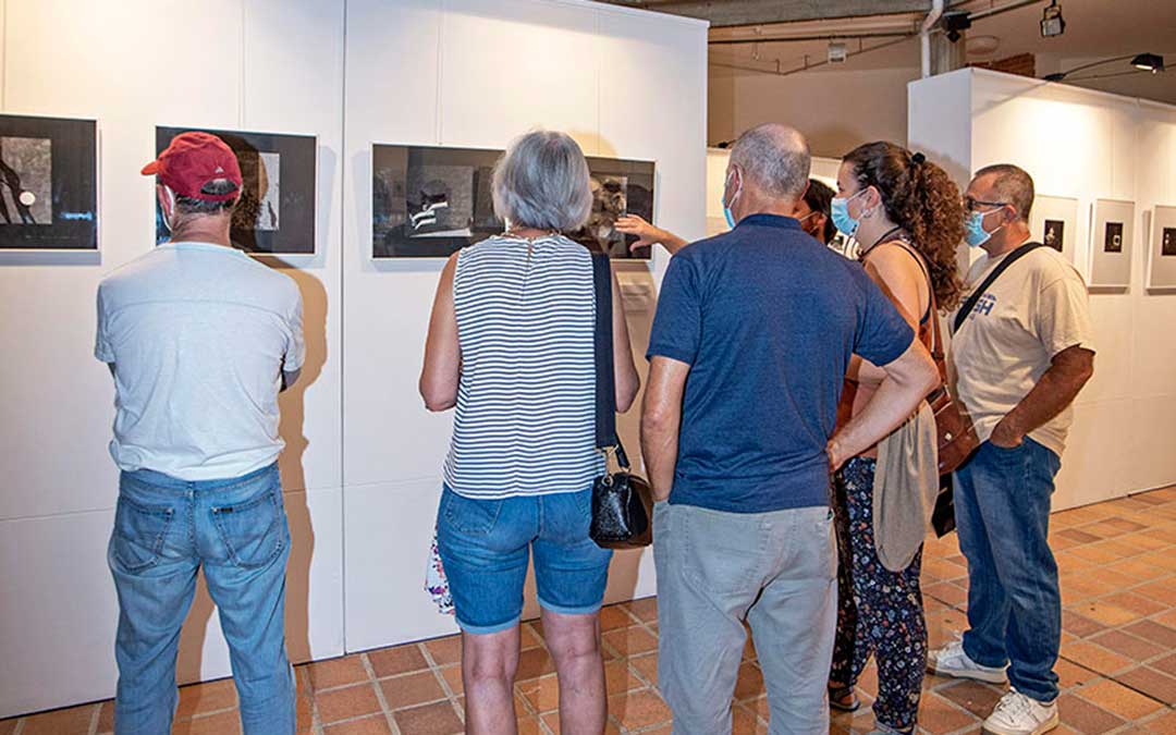 La exposición del XV Certamen Internacional de Fotografía VIlla de Andorra estará abierta al público en la Casa de Cultura todo el mes de septiembre / CELAN