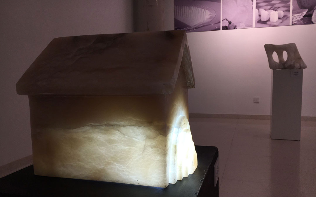 Exposición 'Alabastro In Itinere' en la Facultad de Bellas Artes en Teruel. / S. Martínez