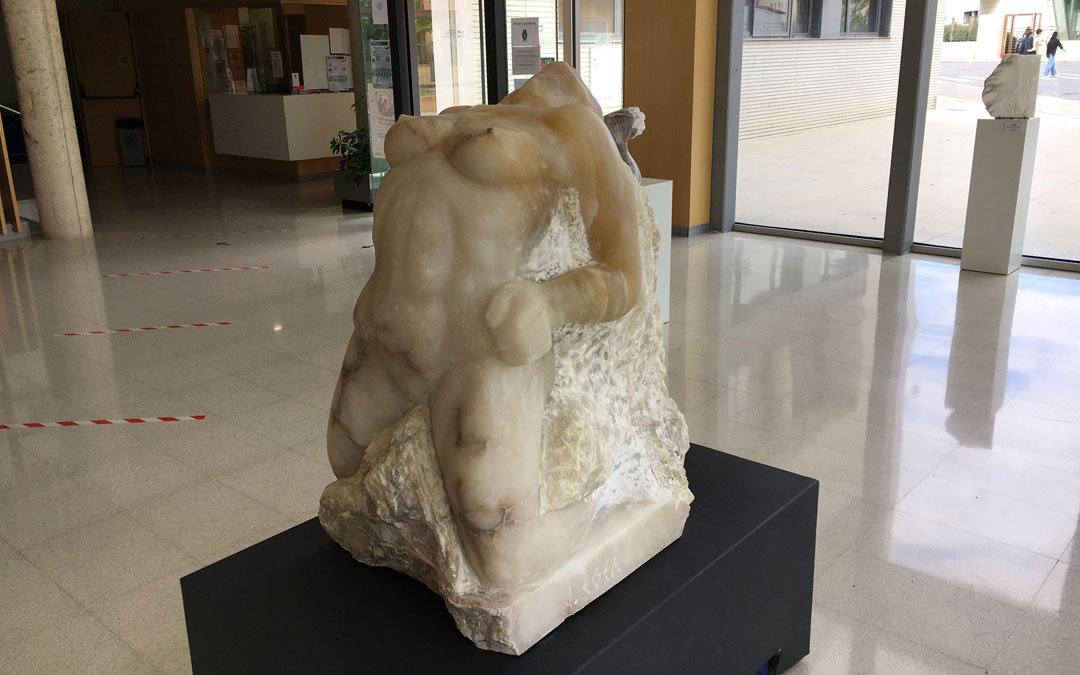 Exposición 'Alabastro In Itinere' en la Facultad de Bellas Artes en Teruel. / S. Martínez