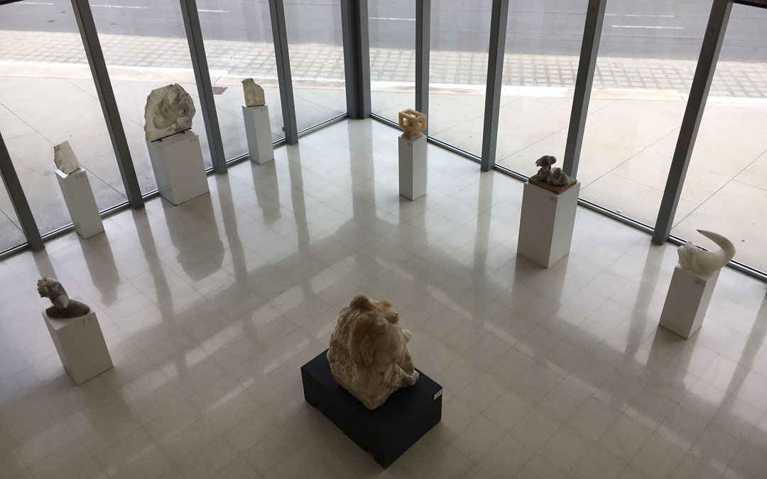 Exposición 'Alabastro In Itinere' en la Facultad de Bellas Artes en Teruel. / S. Martínez