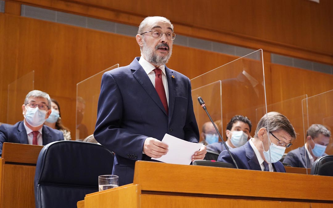 Javier Lambán en la sesión plenaria de las Cortes de Aragón./Cortes de Aragón