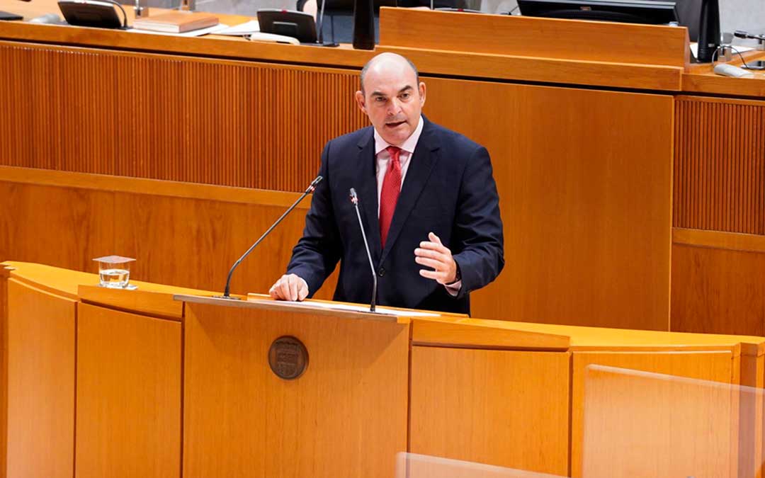 El diputado alcañizano del PP Gracia Suso este viernes en las Cortes de Aragón / PP