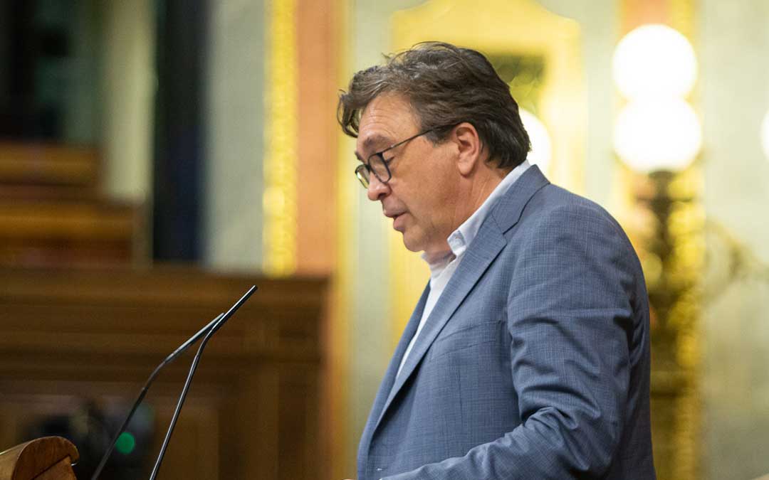 Tomás Guitarte en su intervención en el congreso de los diputados. Foto. Teruel Existe