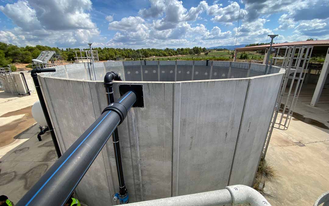 Imagen de las instalaciones de depuración de purines de Valderrobres que está poniendo en marcha Bioselval. L.C.