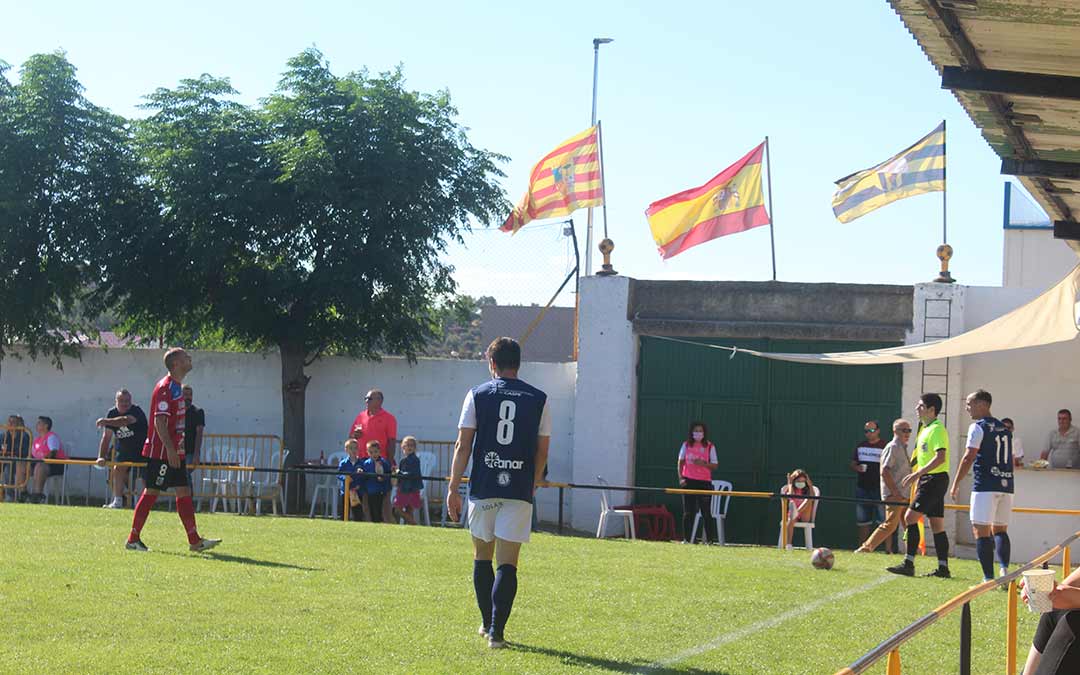 El CD Caspe se enfrentó en Maella al Épila / Eduard Peralta