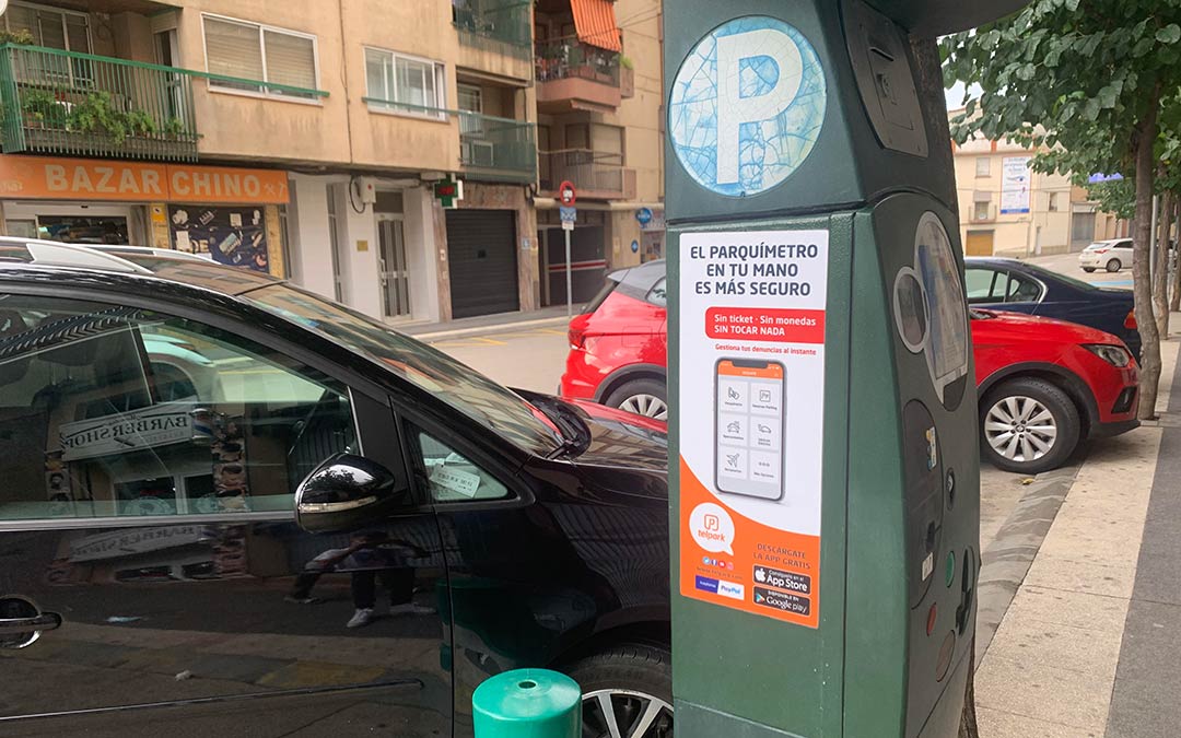 Caspe cuenta con una nueva forma de pagar el estacionamiento en zona azul. / Eduard Peralta