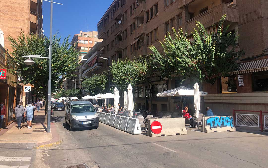 Aspecto de la avenida Aragón en el último año y cuatro meses / L. Castel