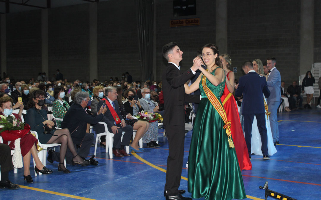Cretas presenta a sus Reinas y Damas 2020 y 2021 en Santa Pelagia. / B. Severino
