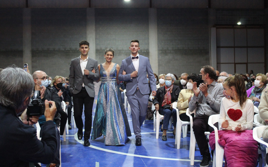 Cretas presenta a sus Reinas y Damas 2020 y 2021 en Santa Pelagia. / B. Severino