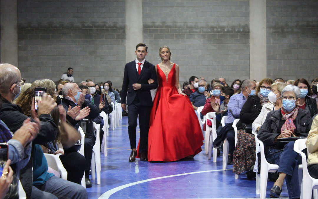 Cretas presenta a sus Reinas y Damas 2020 y 2021 en Santa Pelagia. / B. Severino