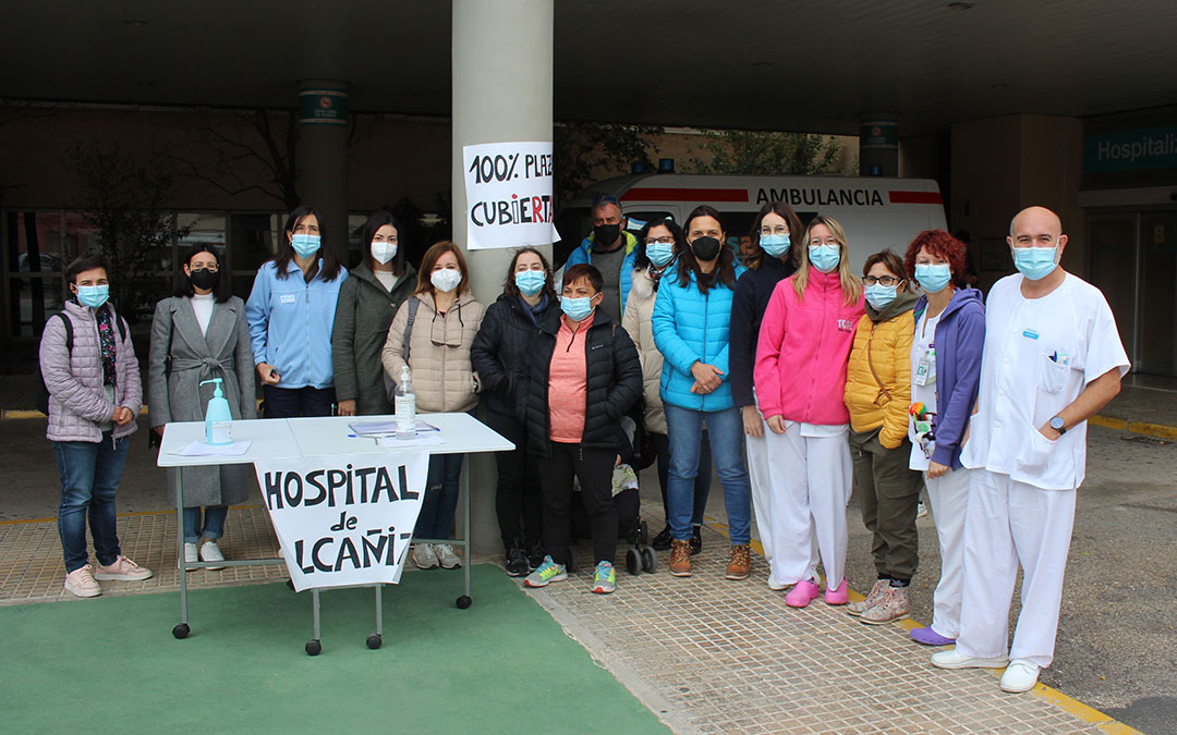 Concentración y recogida de firmas este viernes a las puertas del Hospital de Alcañiz / L. Castel