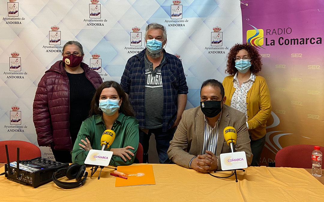 Invitados al programa especial emitido desde el Ayuntamiento de Andorra./ M.I.