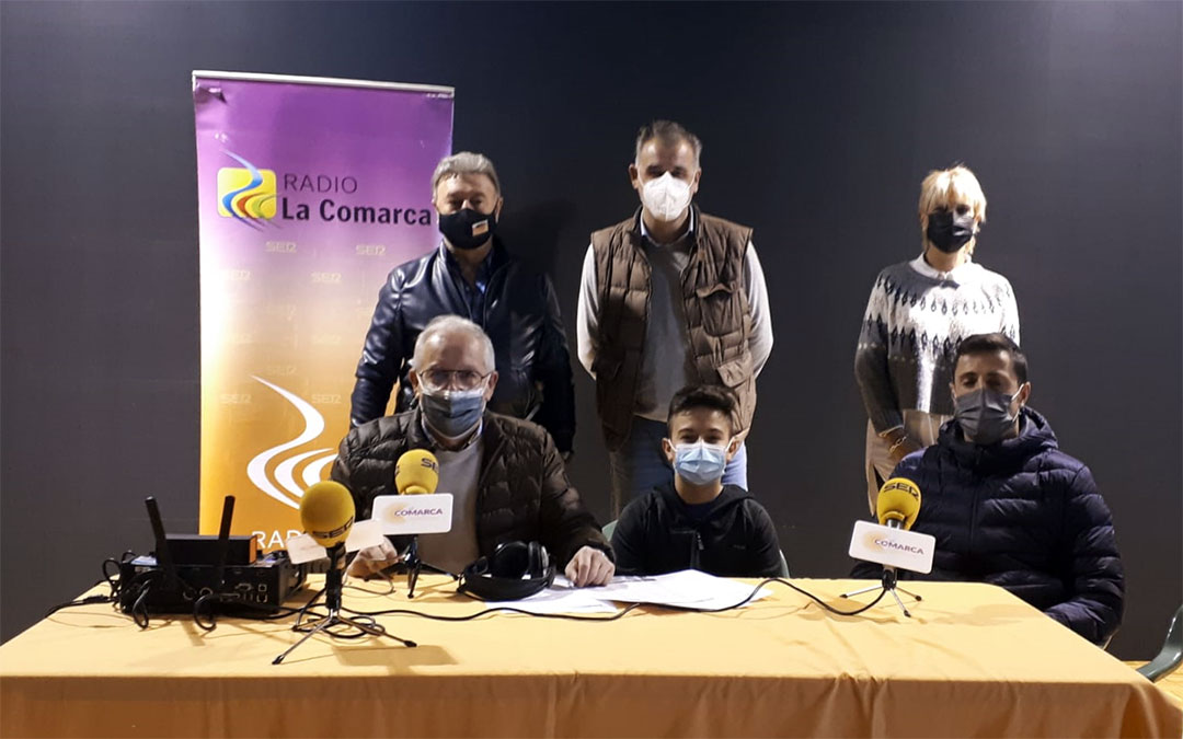 Invitados al programa especial emitido desde Utrillas con motivo de la Gala del Deporte Turolense./ L.C.