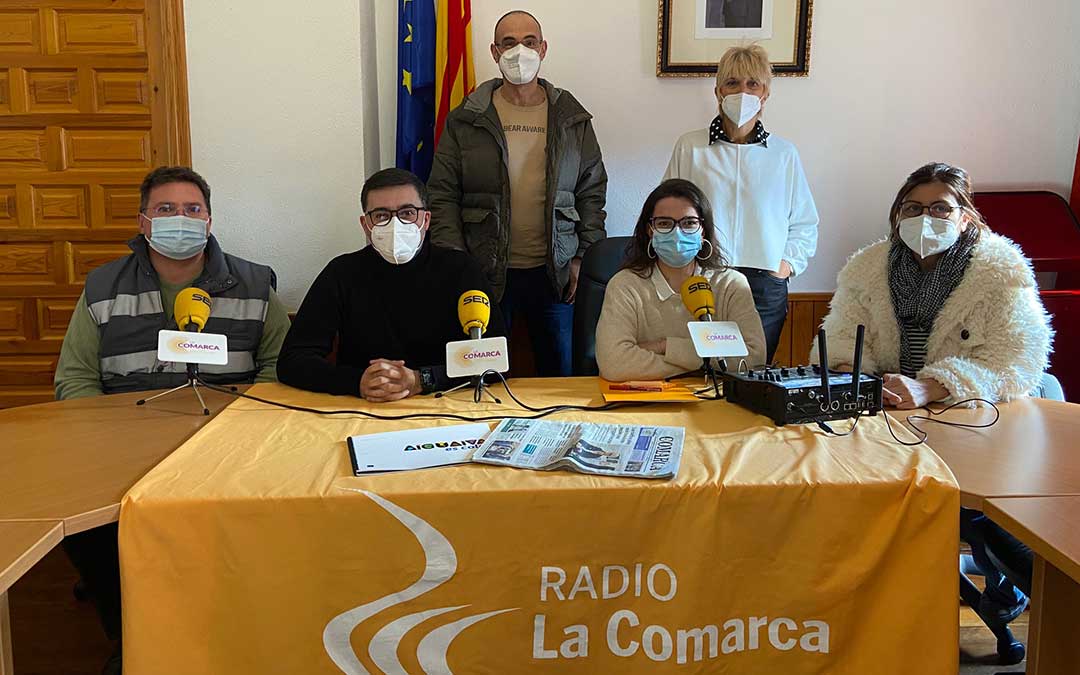 Invitados al programa especial emitido desde Aguaviva./ L.C.