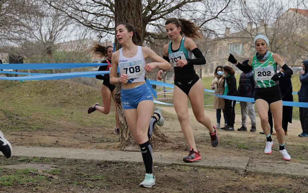 Daniela Anoro en plena carrera. Foto. Club Olimpo