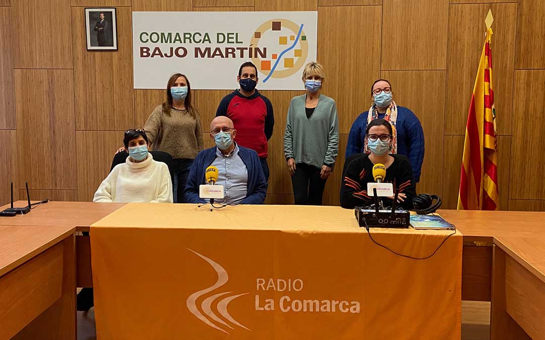 Invitados al programa especial de Radio La Comarca desde la sede de la Comarca del Bajo Martín./ L.C.