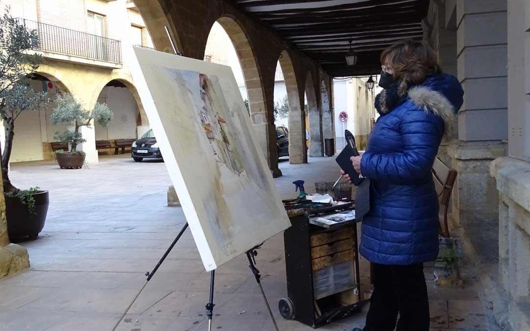 Las plazas de la localidad han sido otra escenario elegido por los participantes. / L.Martínez
