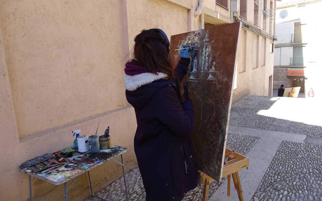 Patricia Jiménez ha tenido que pedir mucho los tiempos para lograr terminar su obra. / L.Martínez