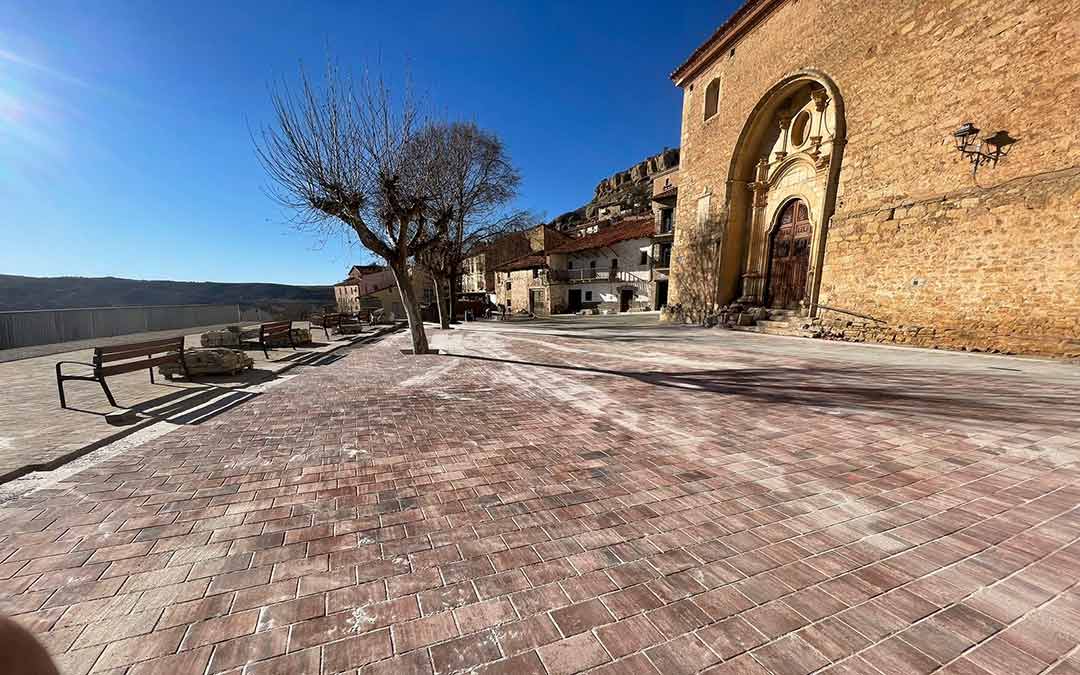 Plaza Mayor de Allepuz renovada./I.Martínez