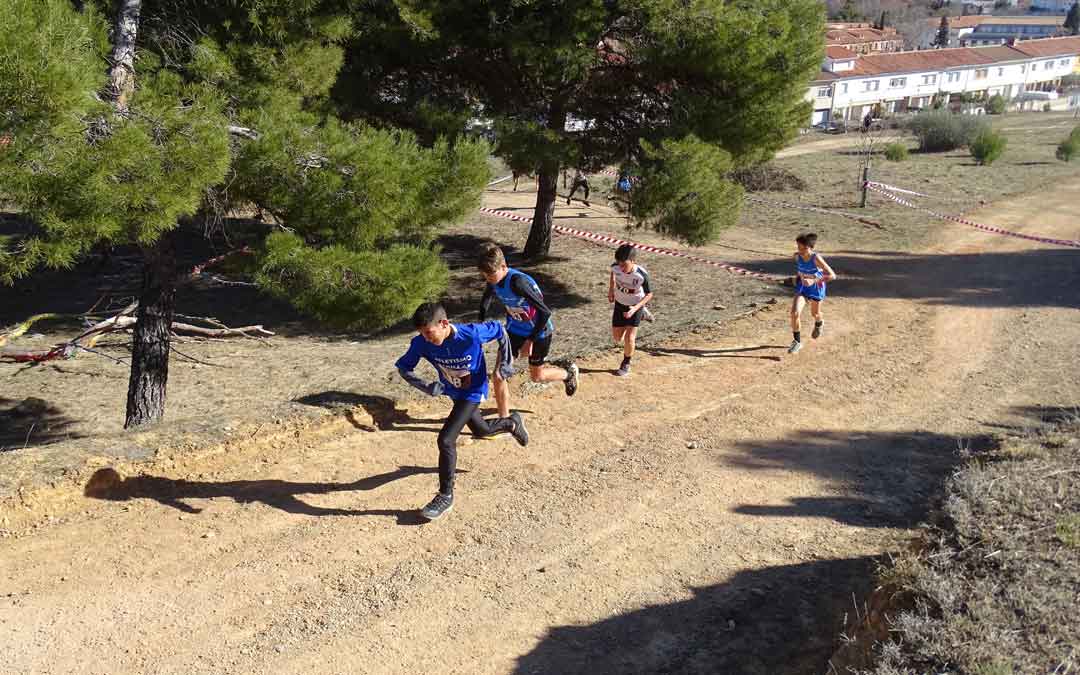 Corredores durante la prueba de sub-14. / L.Martínez