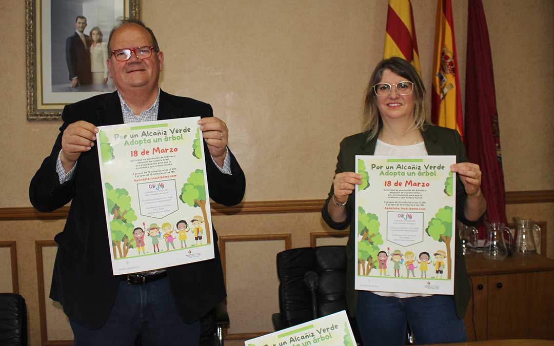 Los concejales de Medio Ambiente e Infancia y Juventud de Alcañiz / L. Castel