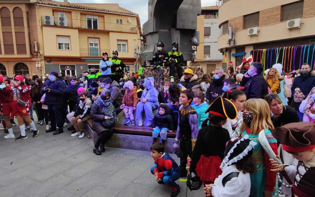 La Plaza del Regallo se llenó de color./Ayto. Andorra