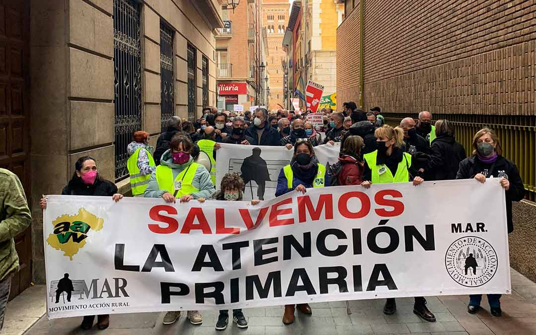 Lema de la manifestación encabezando la marcha./MAR