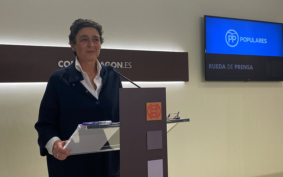 La portavoz de Sanidad del PP durante la rueda de prensa celebrada este miércoles en las Cortes de Aragón./PP