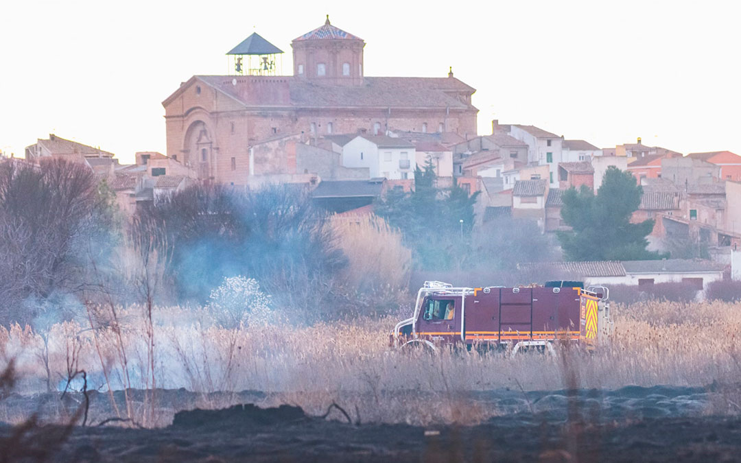 Incendio sofocado en La Puebla de Híjar./ Firma: Ricardo Rodríguez