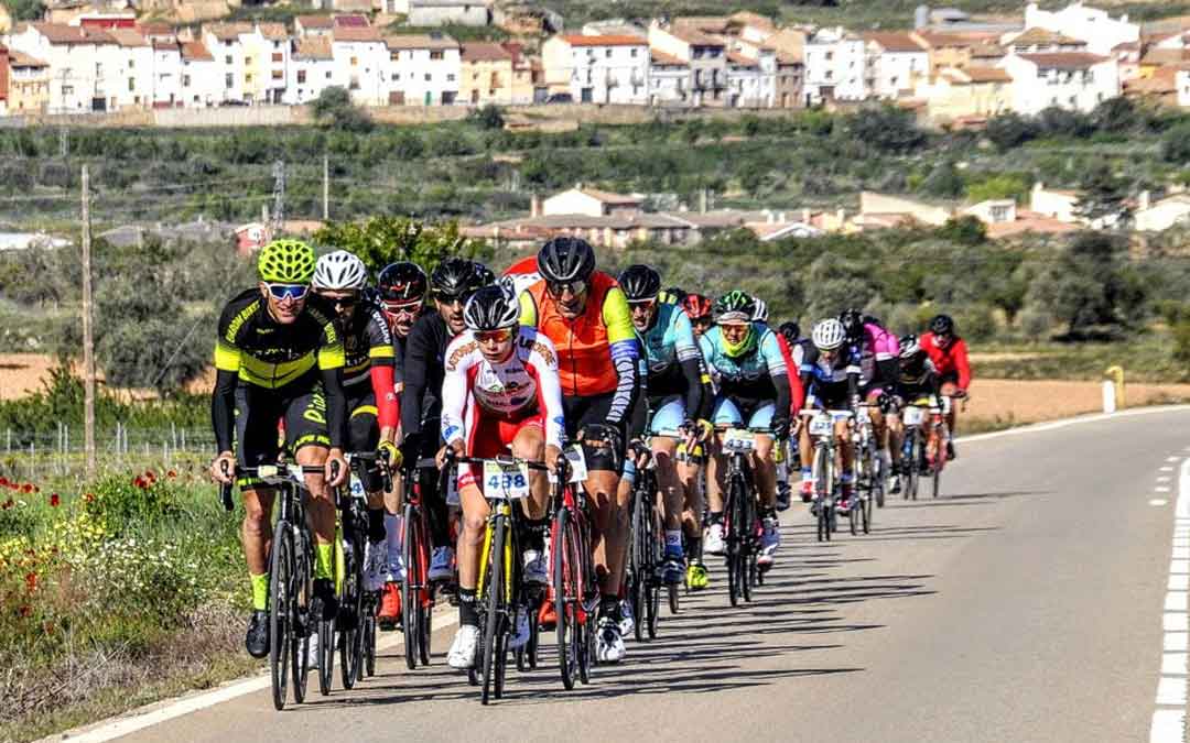 Los ciclistas volverán a recorrer las carreteras del Bajo Martín y de Andorra-Sierra de Arcos el próximo 22 de mayo./ Fundación Sesé