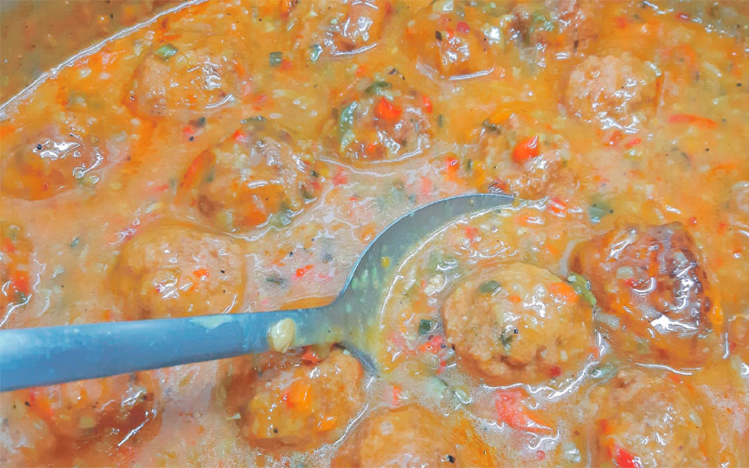 Albóndigas con verduritas y azafrán del Jiloca./ Manuel Barrau